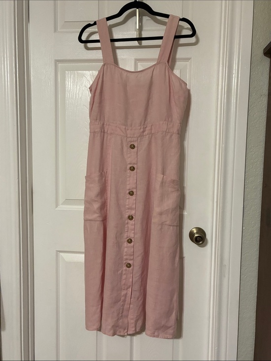 Vince Camuto Dresses & Skirts - Vince Camuto Light Pink Button-Front Midi Dress